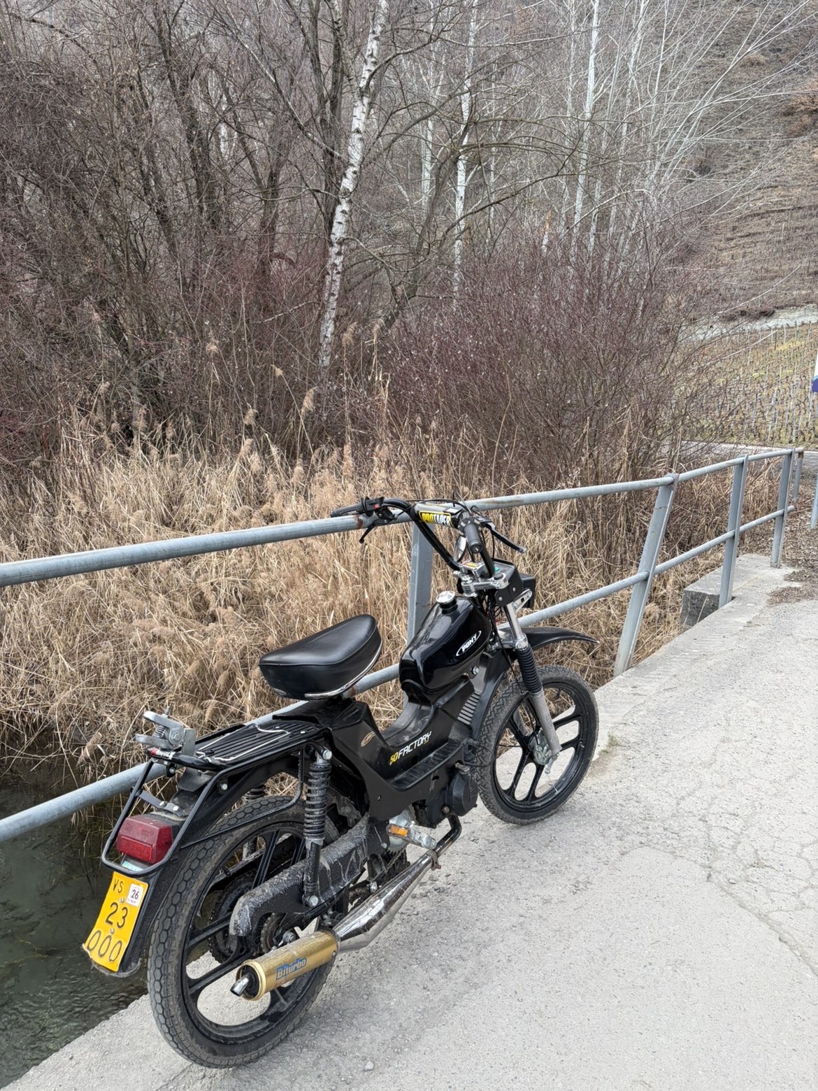 Moto Le pro des deux rives